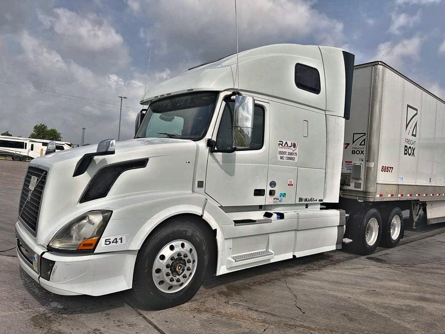 Unit 541, Freight Box 53-foot - RAJO Transportation