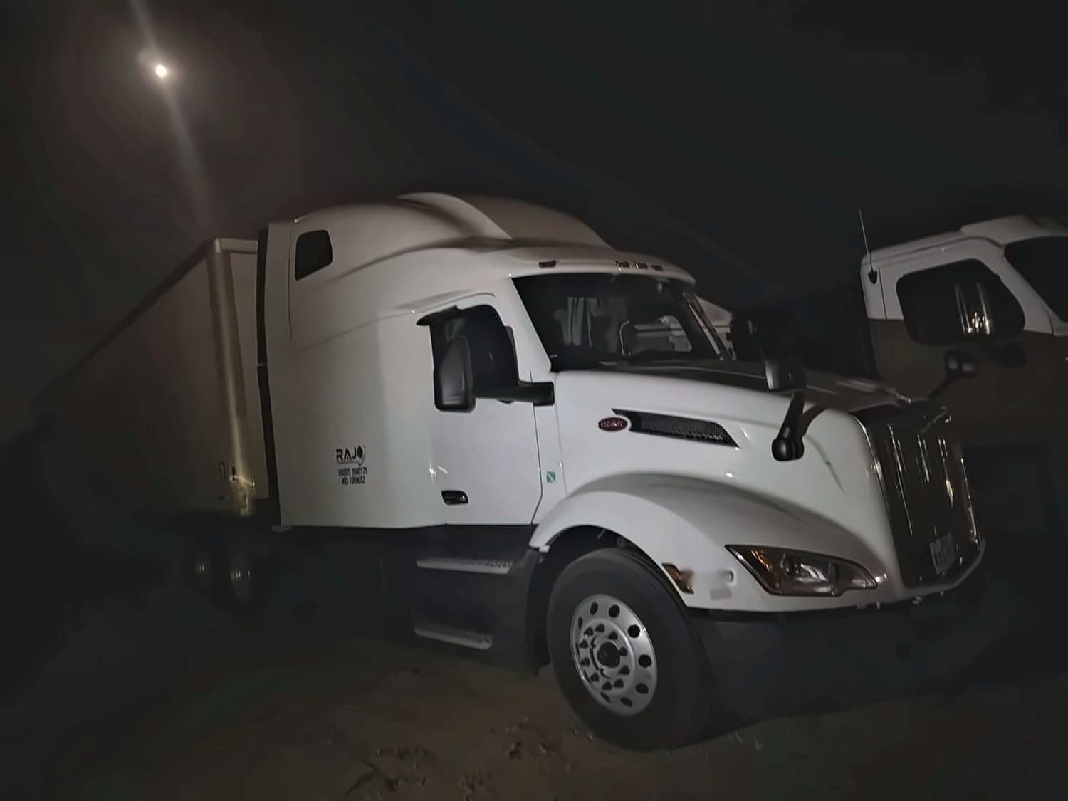 Yard staging, Grand Prairie - RAJO Transportation