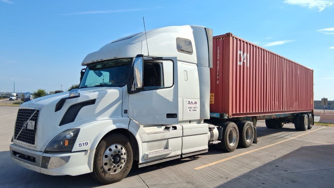 40-foot container, complete rig - RAJO Transportation